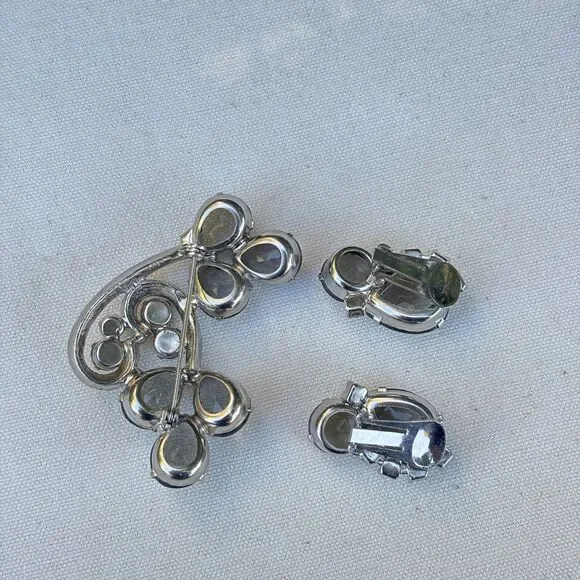 Vintage Rhinestone Brooch & Earrings Set Silver Tone Gray Clear Stones Open Back - Picture 3 of 8
